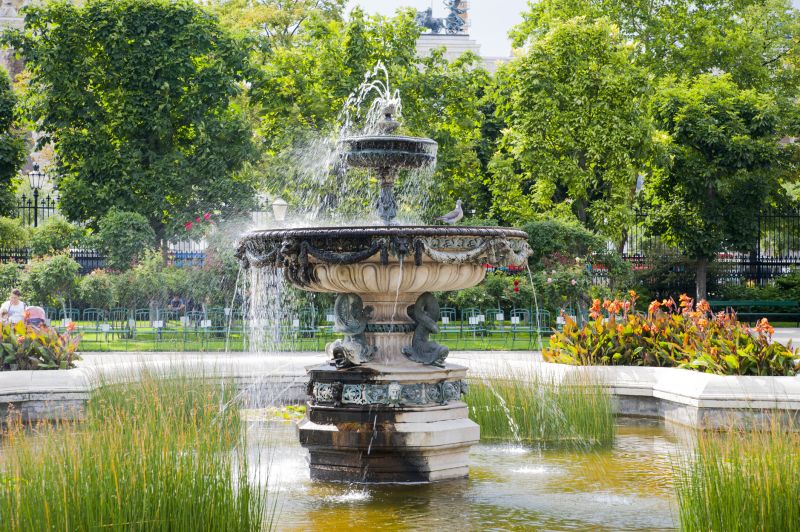 Fountain Lighting and Features